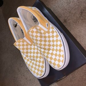 Selling 5 pairs of shoes